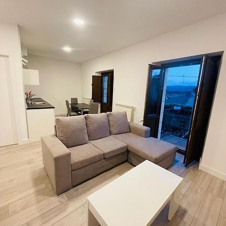Apartamentos Rurales La Plaza 2 Duruelo de la Sierra Bagian luar foto